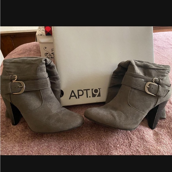 APT 9 Boot - Picture 4 of 7